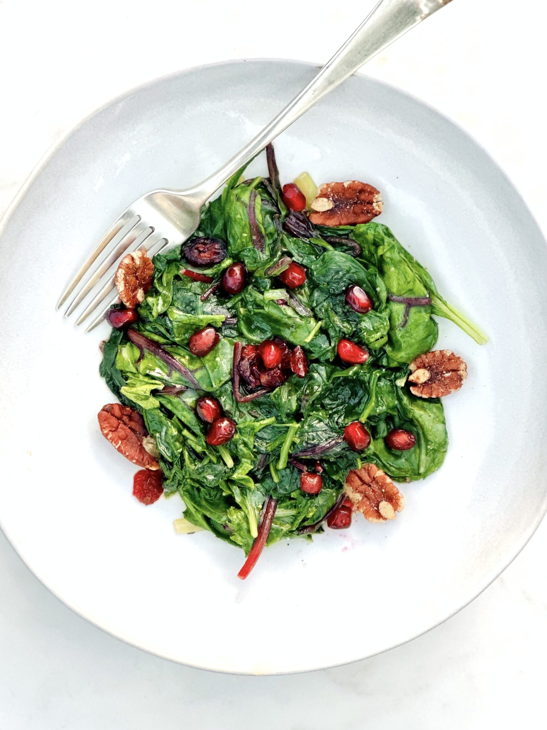 Simple Winter Salad + Healthy Holiday Guide